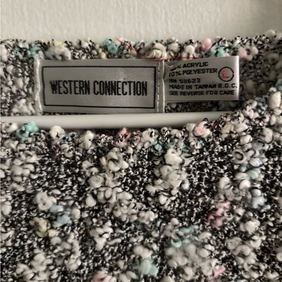 Western Connection Top - Picture 2 of 4